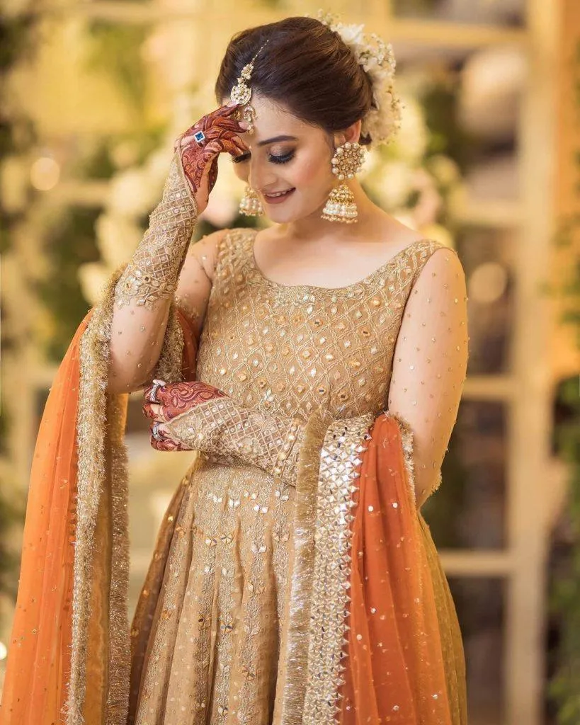 Aiman Khan spotted wearing Faiza Saqlain Net Embroidered 3 Pieces Unstitch Suits With Mirror Work