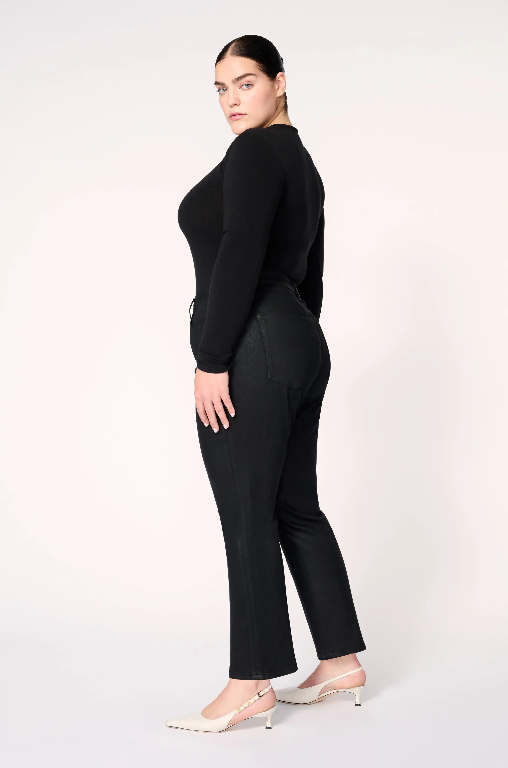ASE PLUS - STRAIGHT JEANS | NOIR WAX COATED