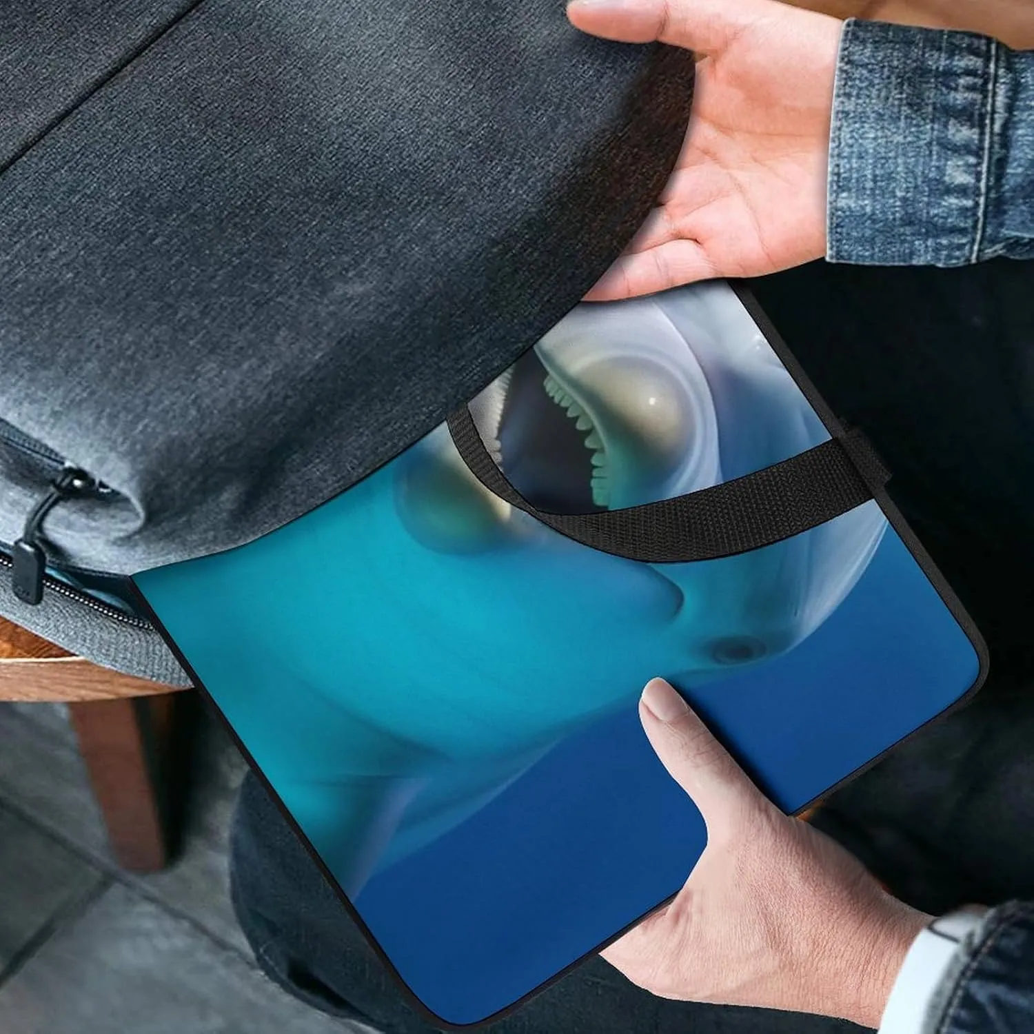 Dolphin With Smile Laptop Bag Durable Laptop Sleeve Water-Resistant Notebook Bag for Computer Or Tablet