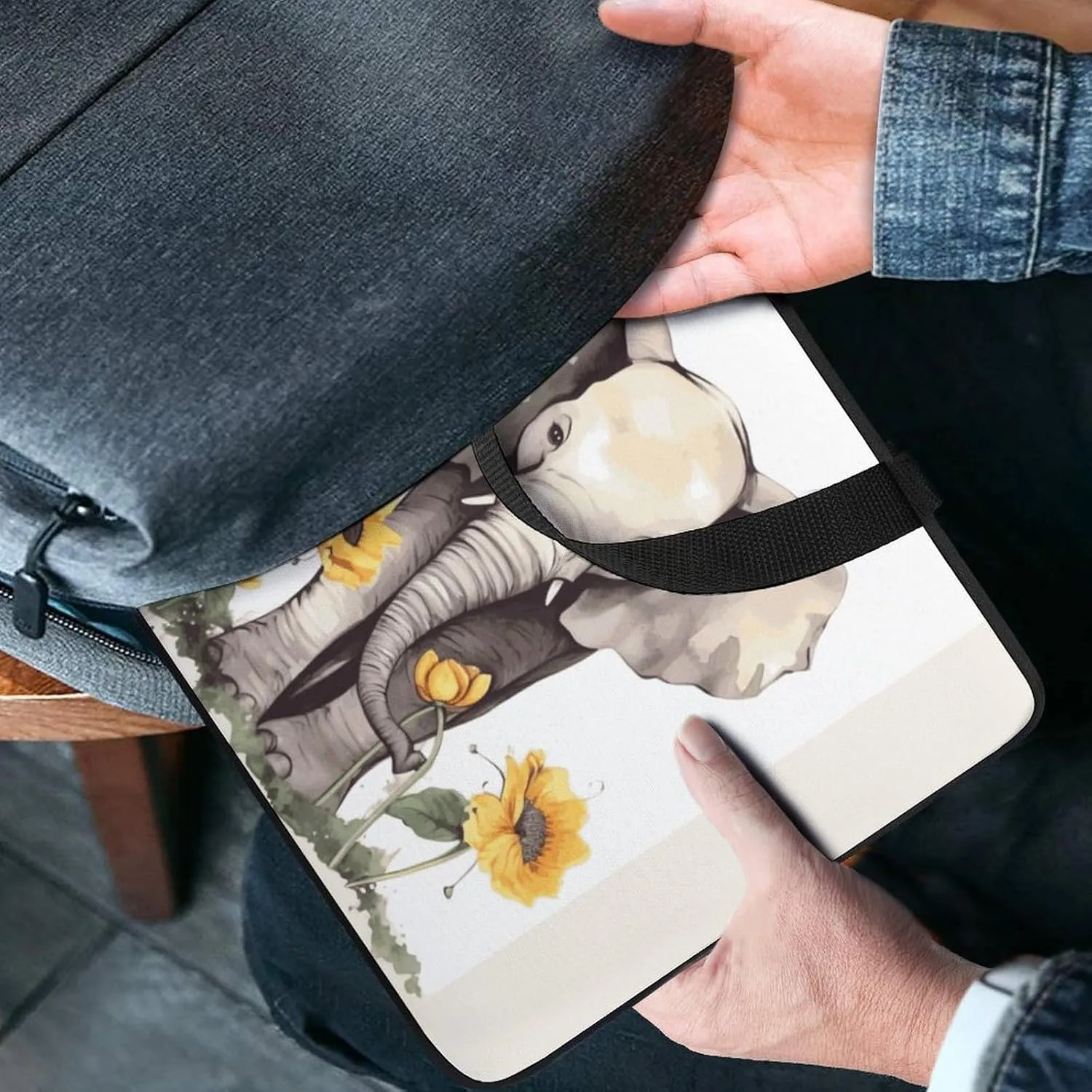 Elephant And Sunflower Laptop Bag Durable Laptop Sleeve Water-Resistant Notebook Bag for Computer Or Tablet