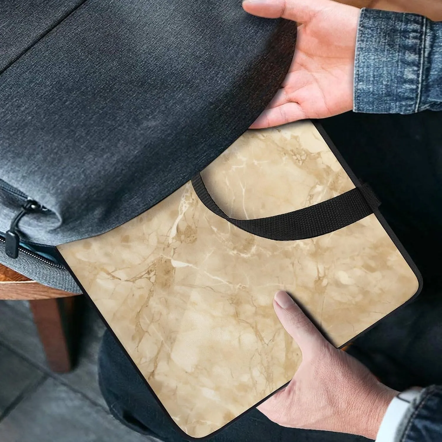 Light Beige Marble Laptop Bag Durable Laptop Sleeve Water-Resistant Notebook Bag for Computer Or Tablet