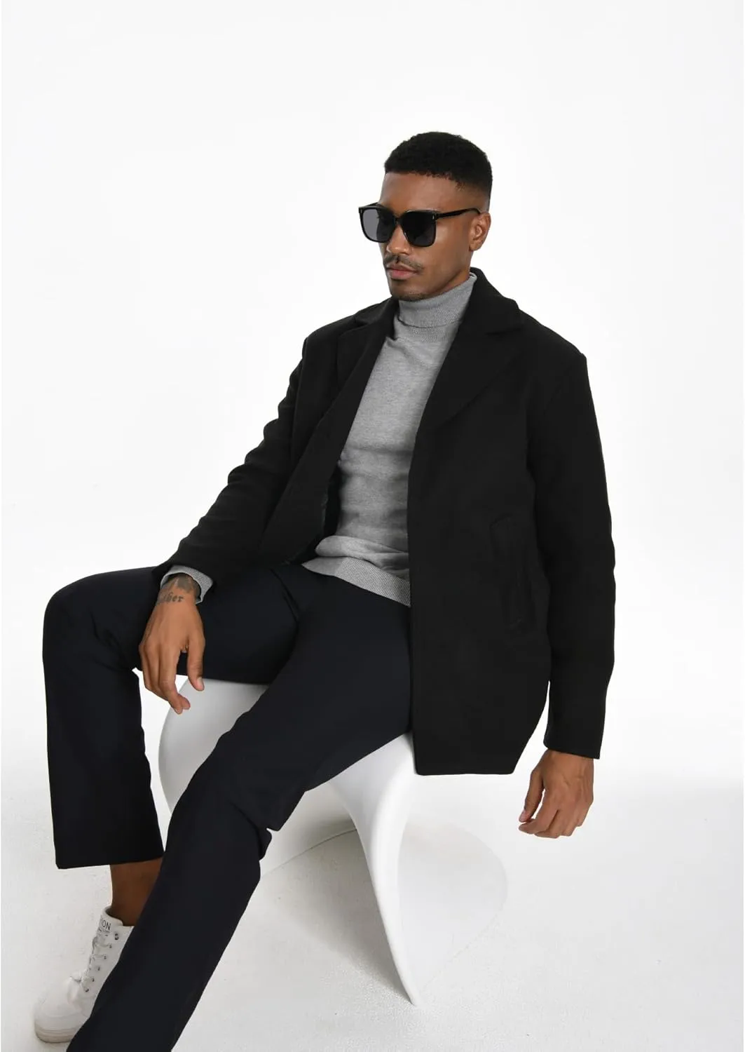 SOMTHRON Men's Casual Trench Coat Notched Collar Single Breasted Peacoat Winter Warm Overcoat with Pockets