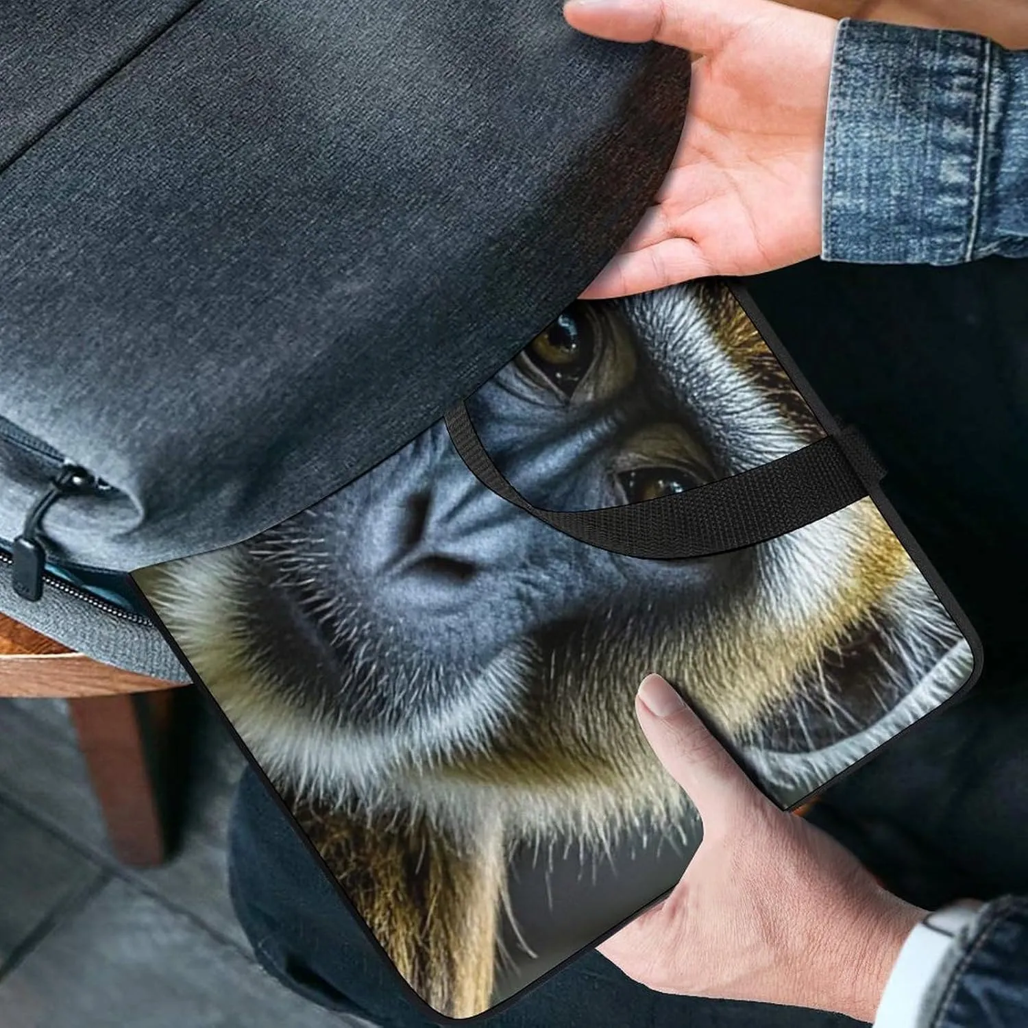 The Silent Monkey Laptop Bag Durable Laptop Sleeve Water-Resistant Notebook Bag for Computer Or Tablet