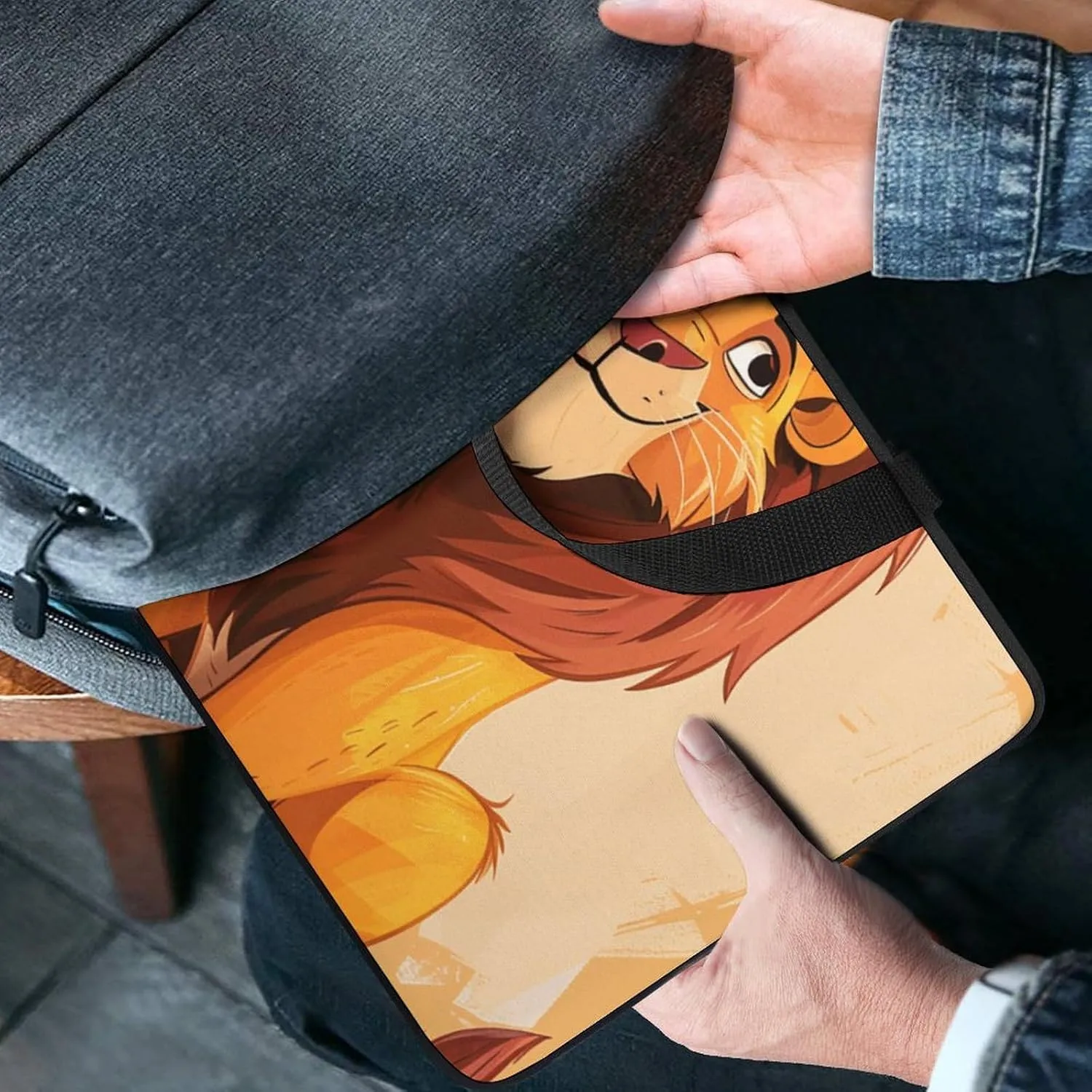 Yellow Cartoon Lion Laptop Bag Durable Laptop Sleeve Water-Resistant Notebook Bag for Computer Or Tablet